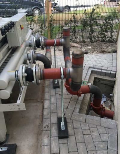 Laswerk aan stalen installatieleidingen