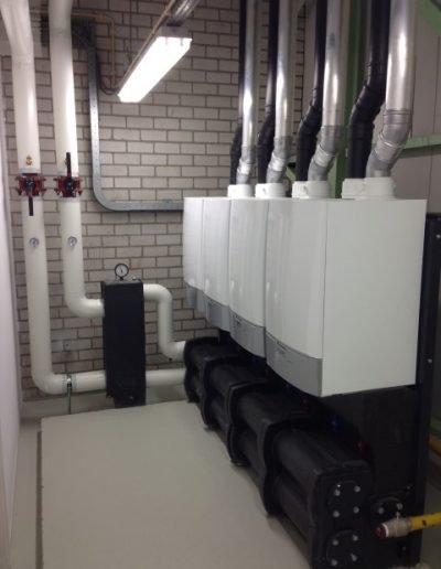 CV-ketel met aangesloten leidingwerk